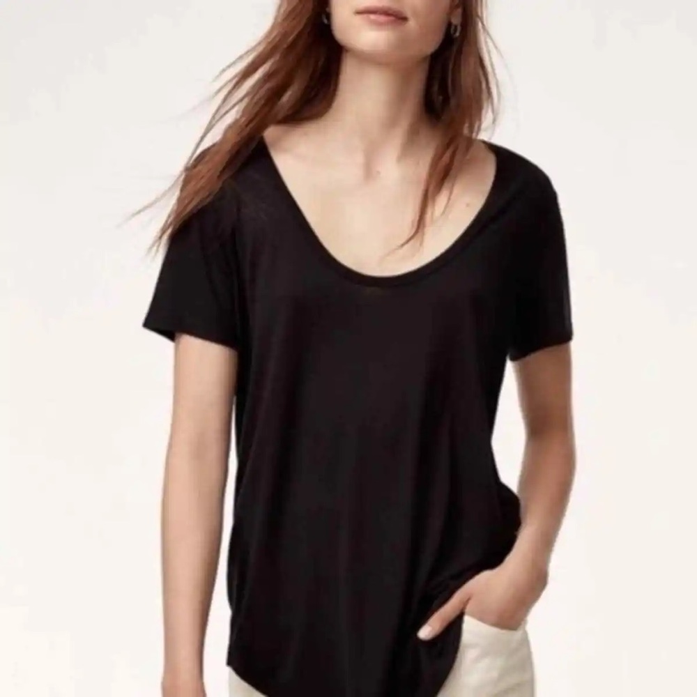 Aritzia Wilfred Black Scoop Neck Pima Cotton Short Sleeve T-shirt